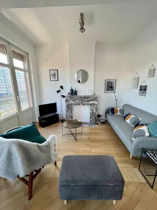 Bellevue - Grand Appartement Pour 5 Sur Les Quais De La Meuse Liège Exterior foto